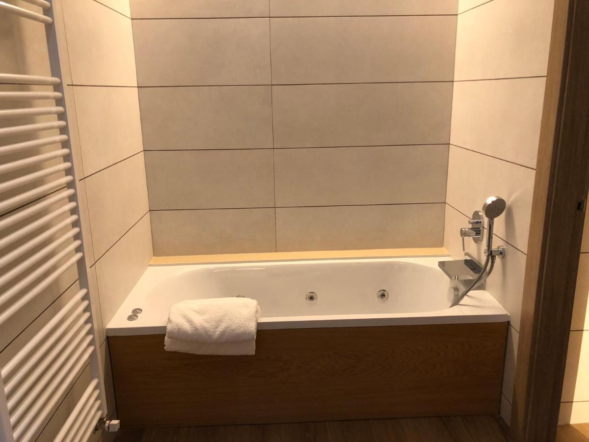 Hotel Monte Perdido بييلسا المظهر الخارجي الصورة